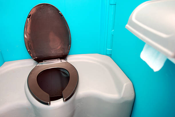 Best Porta potty delivery and setup  in Lathrop, MO
