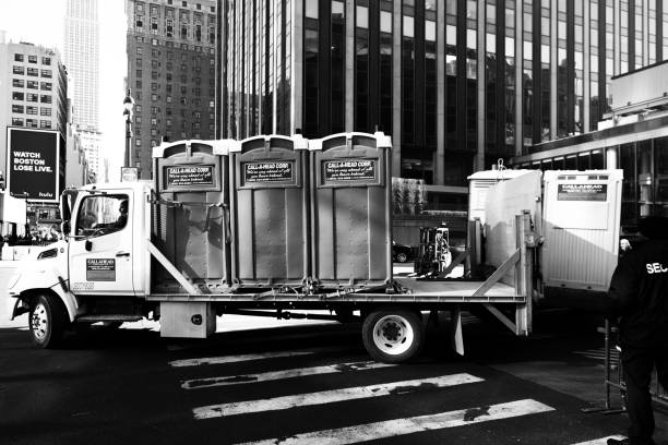 Best High-end porta potty rental  in Lathrop, MO